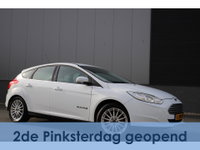 Ford Focus - Titanium 100% Electric 23kw/ Leder/Camera/LED/Cruise/17"