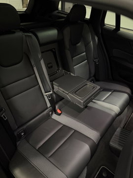 Volvo V60 2.0 T6 Recharge AWD R-Design Pano Leer Camera NAP