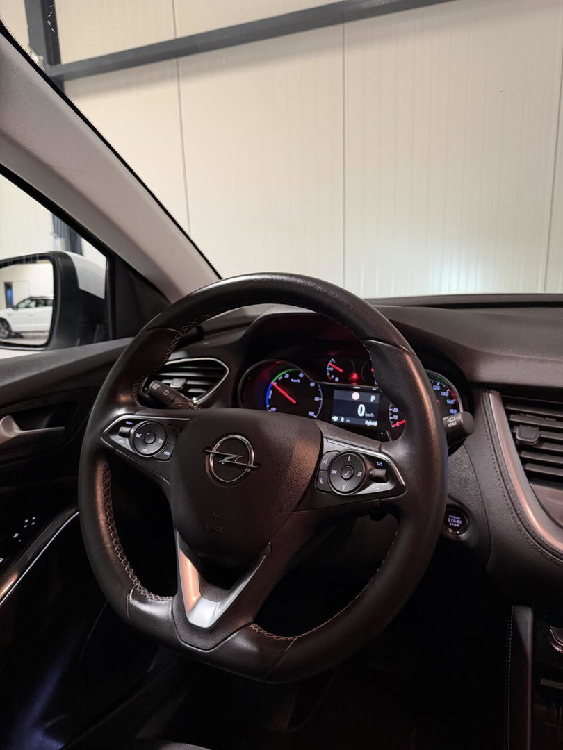 Opel Grandland X 1.6 Turbo Hybrid SOH 90% Elegance Carplay