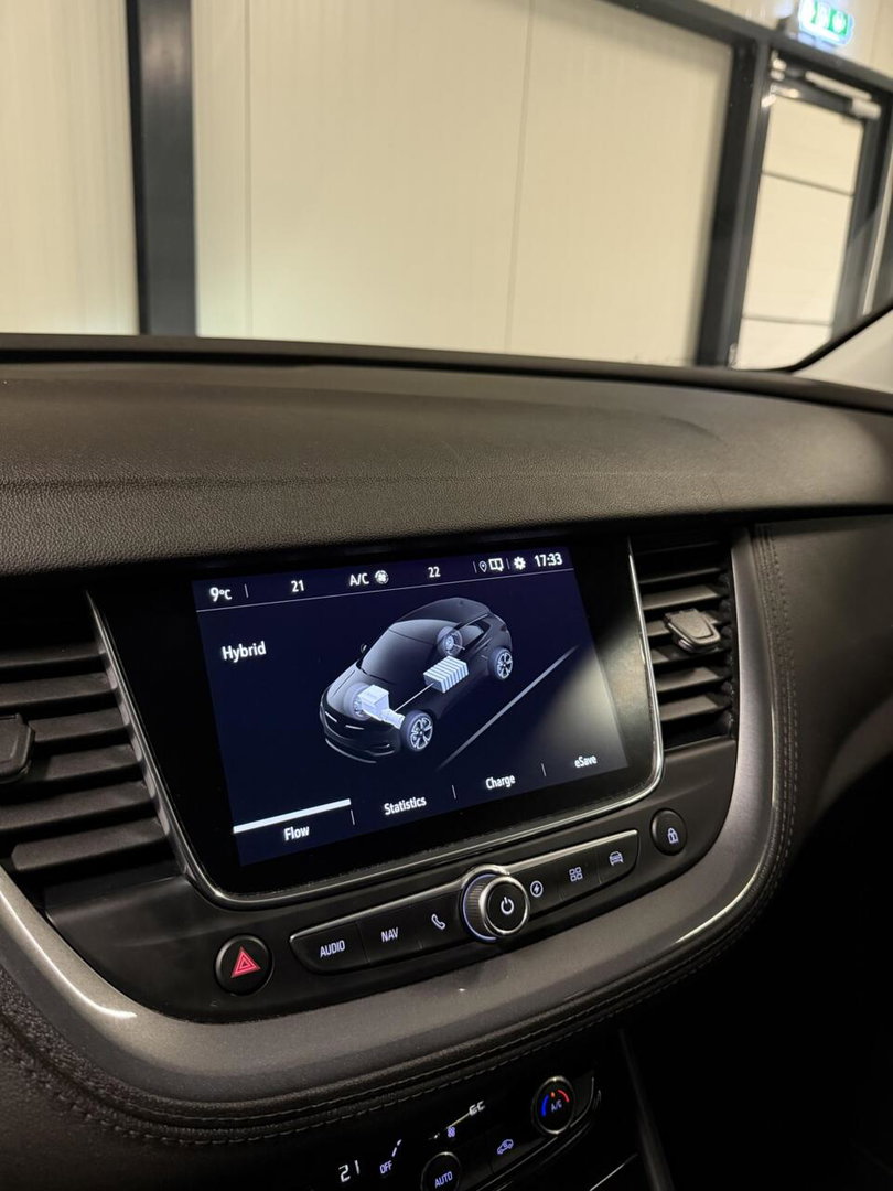 Opel Grandland X 1.6 Turbo Hybrid SOH 90% Elegance Carplay