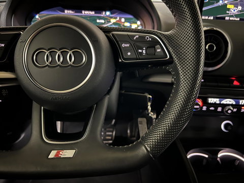 Audi A3 Sportback 35 TFSI 150PK S-Line Black Edition Virtual