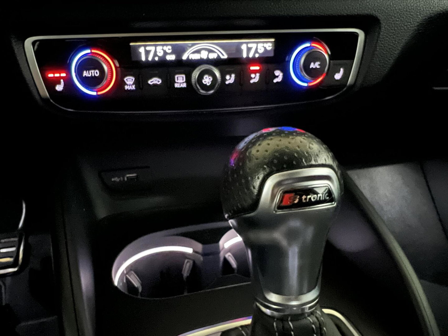 Audi A3 Sportback 35 TFSI 150PK S-Line Black Edition Virtual