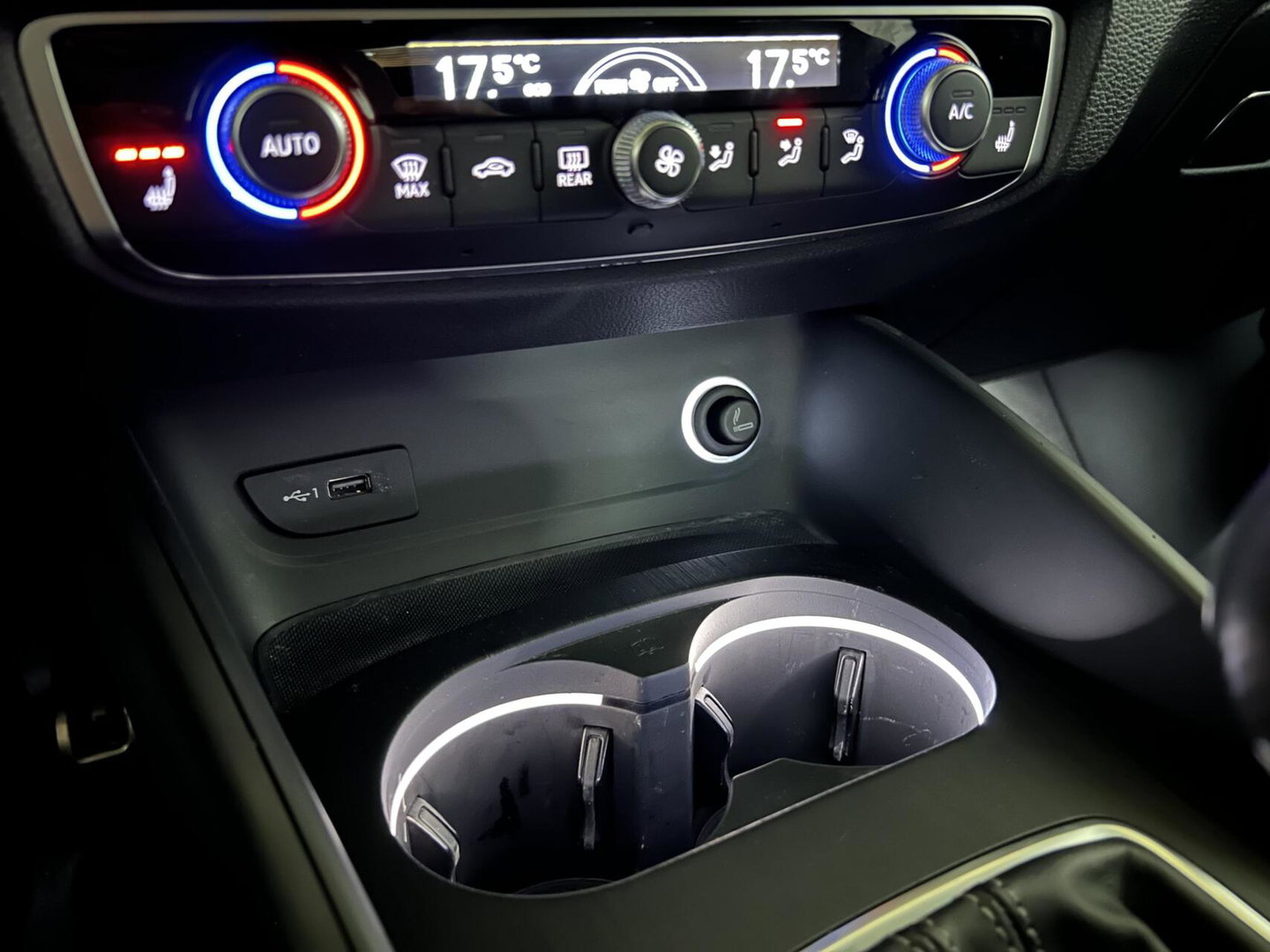 Audi A3 Sportback 35 TFSI 150PK S-Line Black Edition Virtual