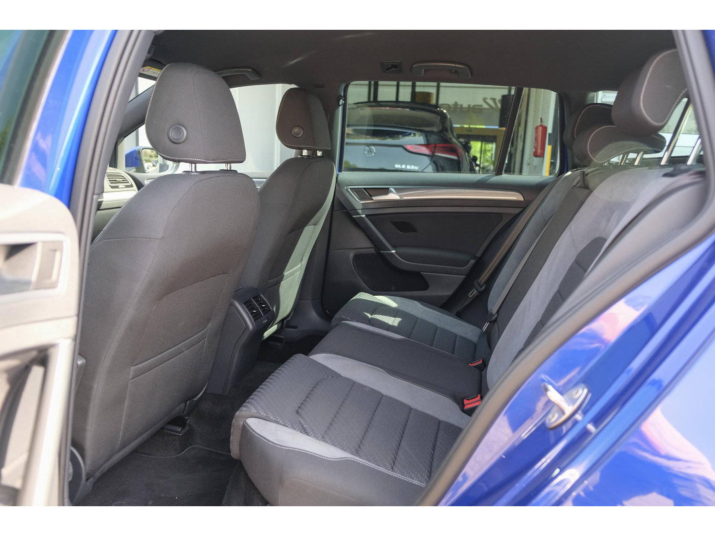 Volkswagen Golf Variant 1.5 TSI DSG 150pk R-Line Lapis blue Camera Navi Discover Pro LED koplampen