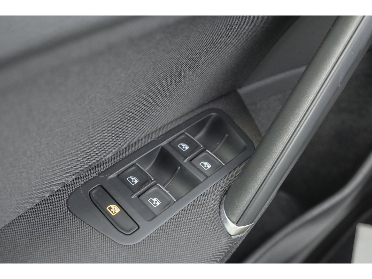 Volkswagen Golf Variant 1.5 TSI DSG 150pk R-Line Lapis blue Camera Navi Discover Pro LED koplampen