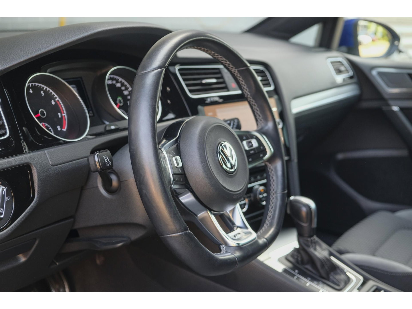 Volkswagen Golf Variant 1.5 TSI DSG 150pk R-Line Lapis blue Camera Navi Discover Pro LED koplampen