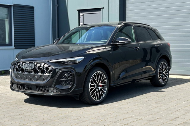 Audi Q5 - 2.0 TFSI e-hybrid quattro S-Line Competition PANO TREKHAAK BIJRIJDERSDISPLAY MATRIX LED NIEUW!