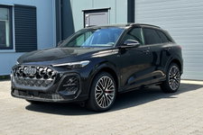 Audi Q5 - 2.0 TFSI e-hybrid quattro S-Line Competition PANO TREKHAAK BIJRIJDERSDISPLAY MATRIX LED NIEUW!