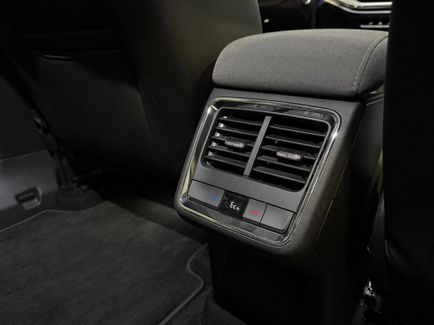 Škoda Enyaq iV 80 SOH 91% Camera Stoelverwarming Carplay NAP