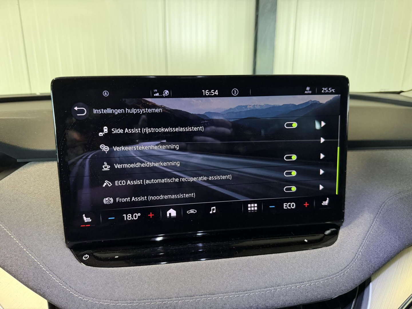 Škoda Enyaq iV 80 SOH 91% Camera Stoelverwarming Carplay NAP