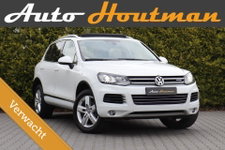 Volkswagen Touareg - 3.0 TSI 380PK Hybrid Highline Pano | Trhk | Dyn Audio |