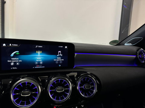 Mercedes-Benz A-Klasse 250 e AMG PANO SFEER CAM'