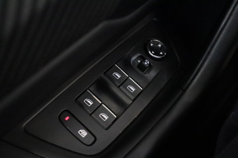Peugeot 508 SW 1.6 PureTech Blue Lease Allure ACC Camera PDC Keyless go 24 Maanden garantie* (Vraag naar de voorwaarden)