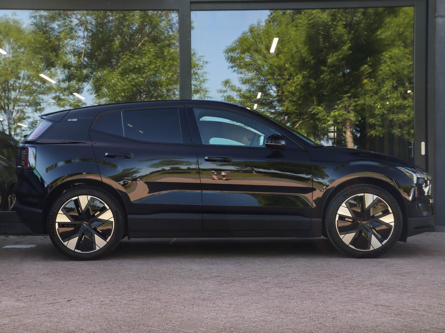 Volvo EX30 Twin Motor Performance Ultra 69 kWh Pano 360 Harman Kardon Warmtepomp 20 inch