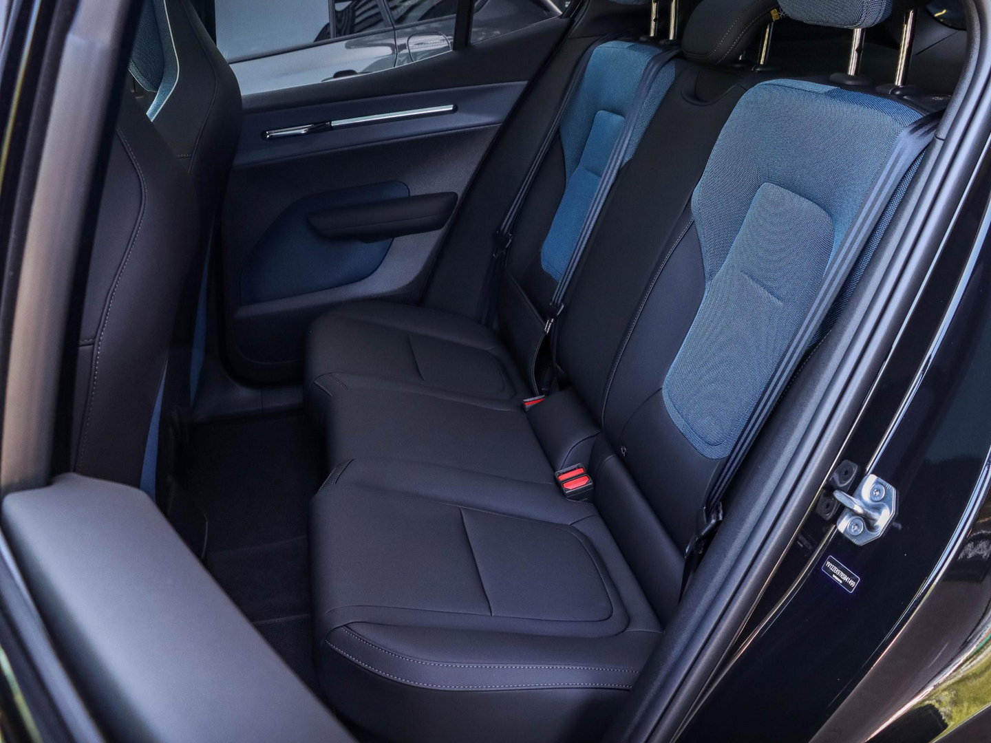 Volvo EX30 Twin Motor Performance Ultra 69 kWh Pano 360 Harman Kardon Warmtepomp 20 inch