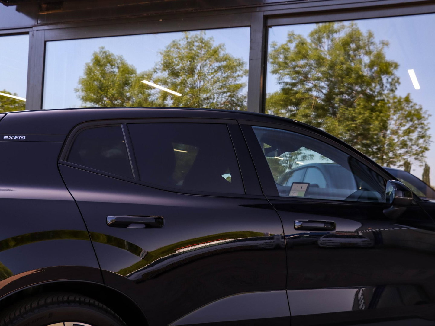 Volvo EX30 Twin Motor Performance Ultra 69 kWh Pano 360 Harman Kardon Warmtepomp 20 inch