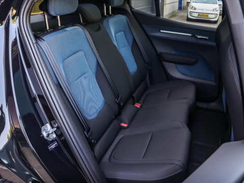 Volvo EX30 Twin Motor Performance Ultra 69 kWh Pano 360 Harman Kardon Warmtepomp 20 inch