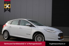 Ford Focus - Titanium 100% Electric 23kw/ Leder/Camera/LED/Cruise/17"
