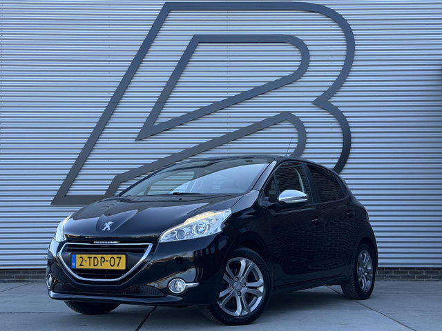 Peugeot 208 - 1.2 e-VTi Oxygo 1e Eigenaar|Navi|Airco|Cruise|Trekhaak|PDC|D-riem vv in 2022|Goed Onderhouden|N.A.P|APK tot 06-2027
