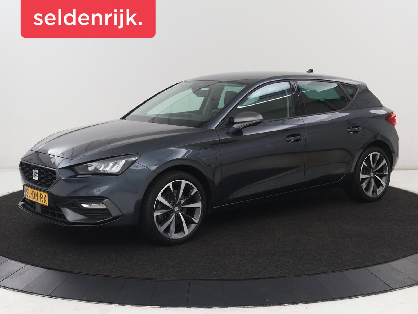 SEAT Leon 1.4 TSI eHybrid PHEV FR | SOH 91,2% | Stoelverwarming | Adaptive cruise | Carplay | Navigatie | Sfeerverlichting | Keyless | Stuurverwarming | Camera | 18'' | Full LED | Digital Cockpit | Plug In