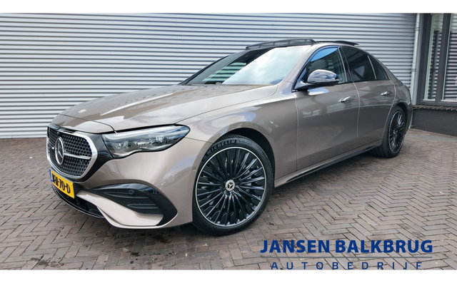 Mercedes-Benz E-Klasse - 300 e Sport Edition amg vol vol panorama dak
