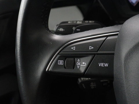Audi A3 30 TFSI Advanced edition | Stoelverwarming | Matrix LED | Adaptive cruise | Camera | Park Assist | Elektrische stoel | Carplay | Sportstoelen | Navigatie | Virtual Cockpit | Climate control | Audi Sound