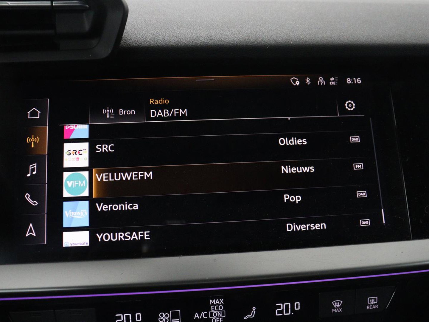 Audi A3 30 TFSI Advanced edition | Stoelverwarming | Matrix LED | Adaptive cruise | Camera | Park Assist | Elektrische stoel | Carplay | Sportstoelen | Navigatie | Virtual Cockpit | Climate control | Audi Sound