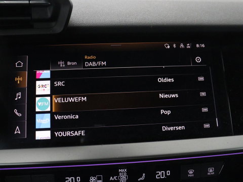 Audi A3 30 TFSI Advanced edition | Stoelverwarming | Matrix LED | Adaptive cruise | Camera | Park Assist | Elektrische stoel | Carplay | Sportstoelen | Navigatie | Virtual Cockpit | Climate control | Audi Sound