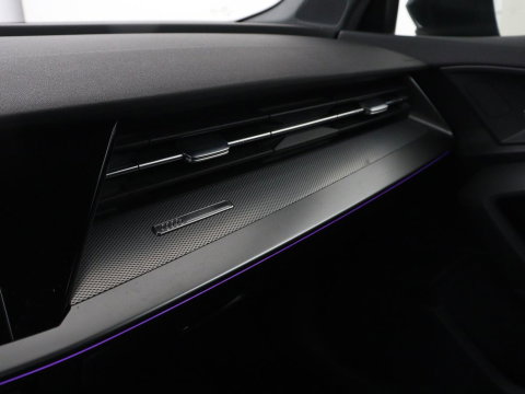 Audi A3 30 TFSI Advanced edition | Stoelverwarming | Matrix LED | Adaptive cruise | Camera | Park Assist | Elektrische stoel | Carplay | Sportstoelen | Navigatie | Virtual Cockpit | Climate control | Audi Sound