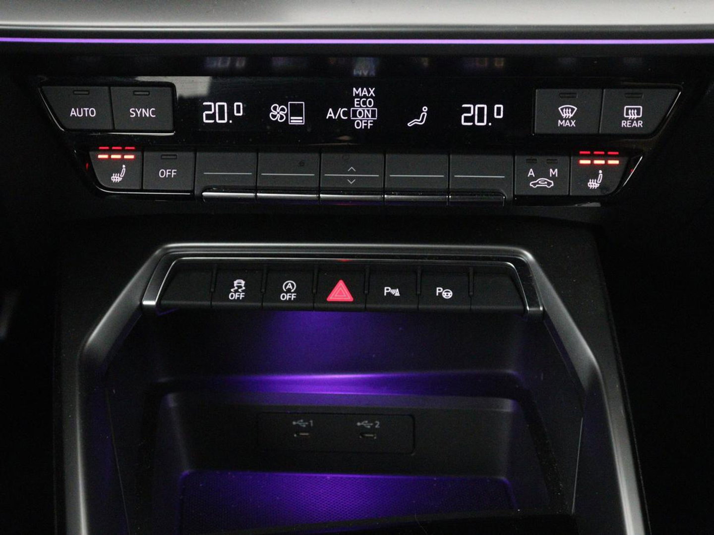 Audi A3 30 TFSI Advanced edition | Stoelverwarming | Matrix LED | Adaptive cruise | Camera | Park Assist | Elektrische stoel | Carplay | Sportstoelen | Navigatie | Virtual Cockpit | Climate control | Audi Sound
