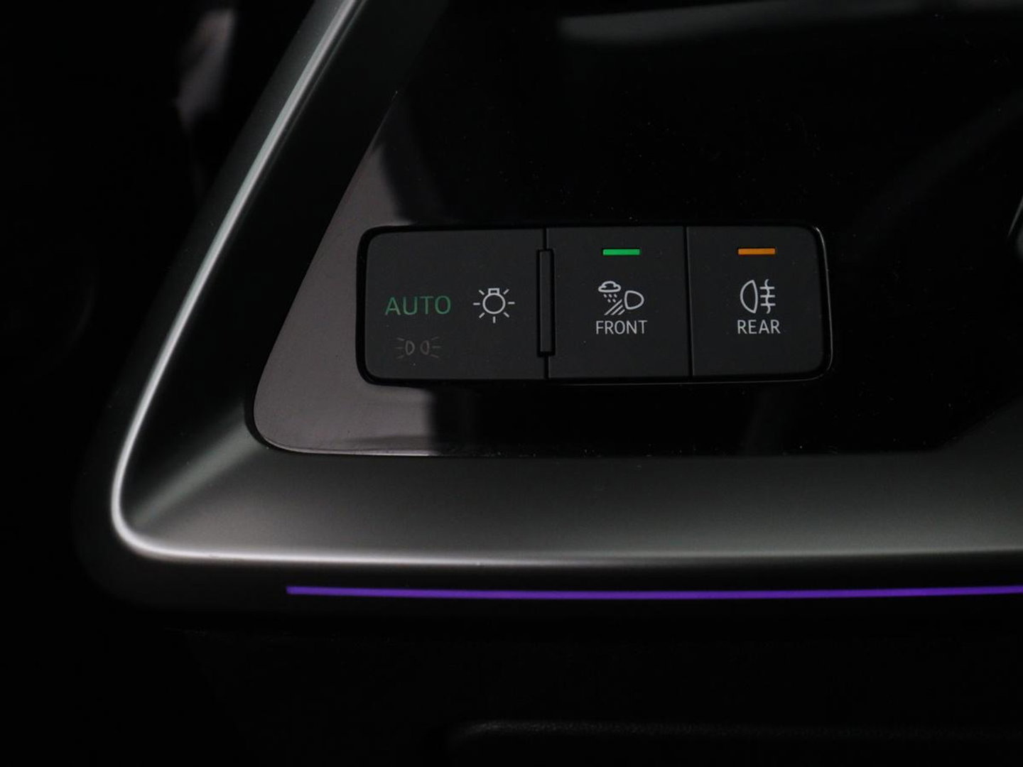 Audi A3 30 TFSI Advanced edition | Stoelverwarming | Matrix LED | Adaptive cruise | Camera | Park Assist | Elektrische stoel | Carplay | Sportstoelen | Navigatie | Virtual Cockpit | Climate control | Audi Sound