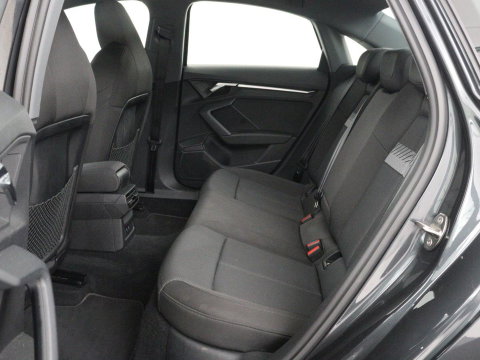 Audi A3 30 TFSI Advanced edition | Stoelverwarming | Matrix LED | Adaptive cruise | Camera | Park Assist | Elektrische stoel | Carplay | Sportstoelen | Navigatie | Virtual Cockpit | Climate control | Audi Sound