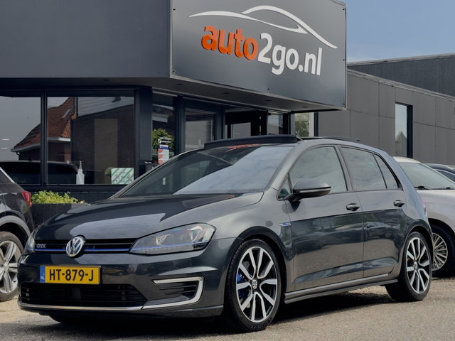 Volkswagen Golf - 1.4 TSI GTE AUT6. PANODAK LEDER NAVI CAMERA APPLE-CARPLAY LED LMV PDC