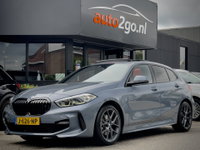 BMW 1 Serie - 118i AUT7 M-SPORT HIGH EXECUTIVE EDITION PANODAK DESIGNO-SPORTLEDER NAVI CAMERA DIGI-DASH APPLE-CARPLAY LED LMV PDC
