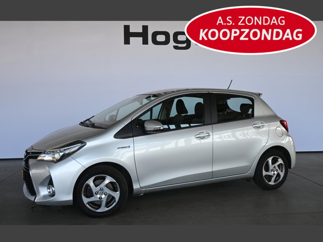 Toyota Yaris - 1.5 Hybrid Clima Cruise control Navigatie Camera Lichtmetaal 1e Eigenaar! Inruil Mogelijk!