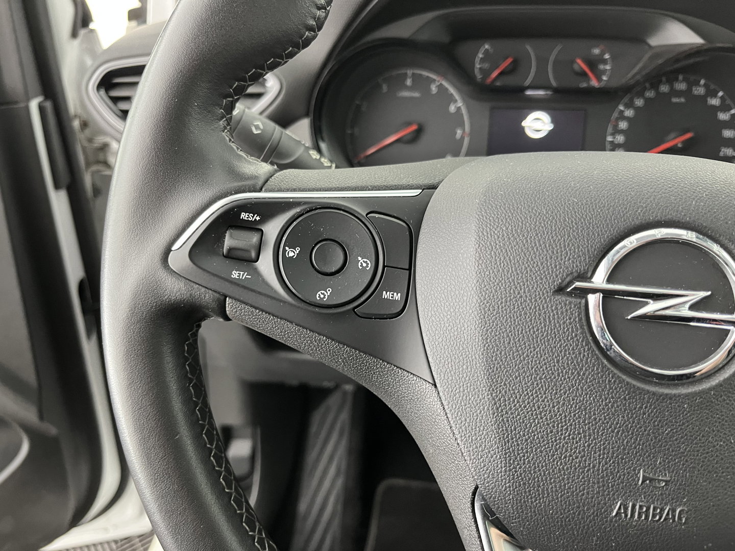 Opel Crossland X 1.2 Turbo 120 Jaar Edition Aut. *FULL-LED | NAVI-FULLMAP | CAMERA | PRIVACY-GLASS | COMFORT-SEATS | ECC | PDC | CRUISE | 16''ALU | TOWBAR*