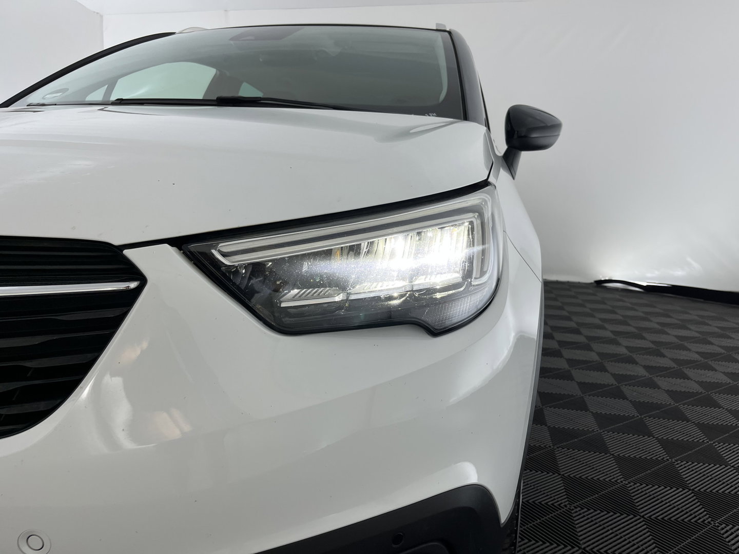 Opel Crossland X 1.2 Turbo 120 Jaar Edition Aut. *FULL-LED | NAVI-FULLMAP | CAMERA | PRIVACY-GLASS | COMFORT-SEATS | ECC | PDC | CRUISE | 16''ALU | TOWBAR*