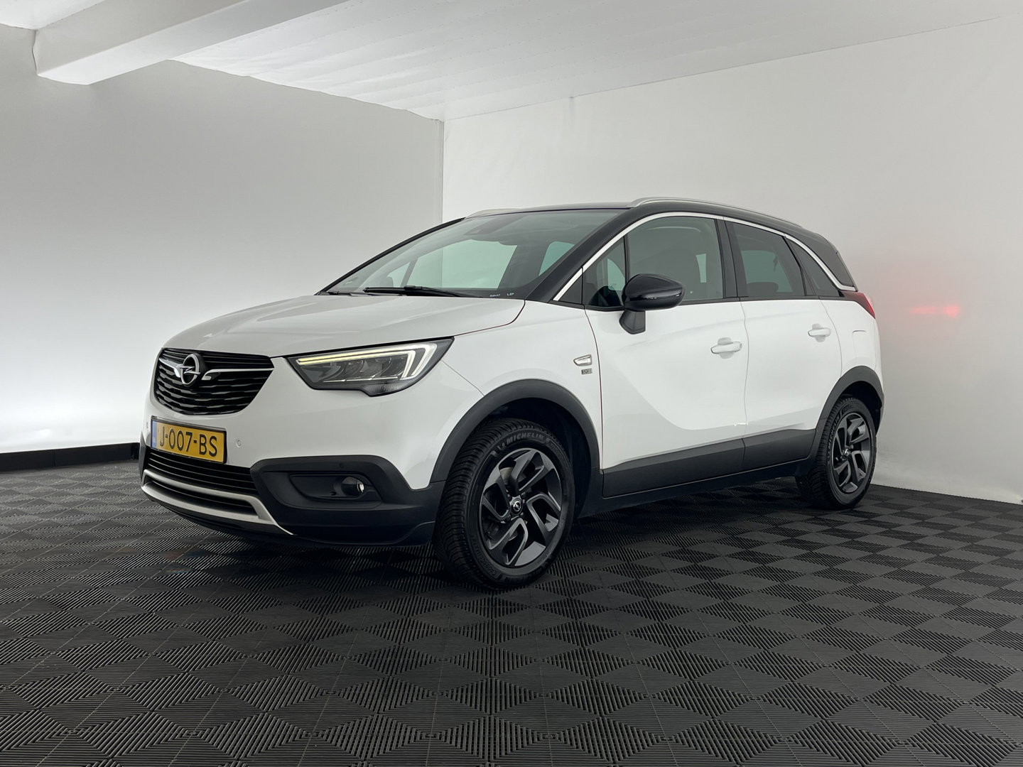 Opel Crossland X 1.2 Turbo 120 Jaar Edition Aut. *FULL-LED | NAVI-FULLMAP | CAMERA | PRIVACY-GLASS | COMFORT-SEATS | ECC | PDC | CRUISE | 16''ALU | TOWBAR*