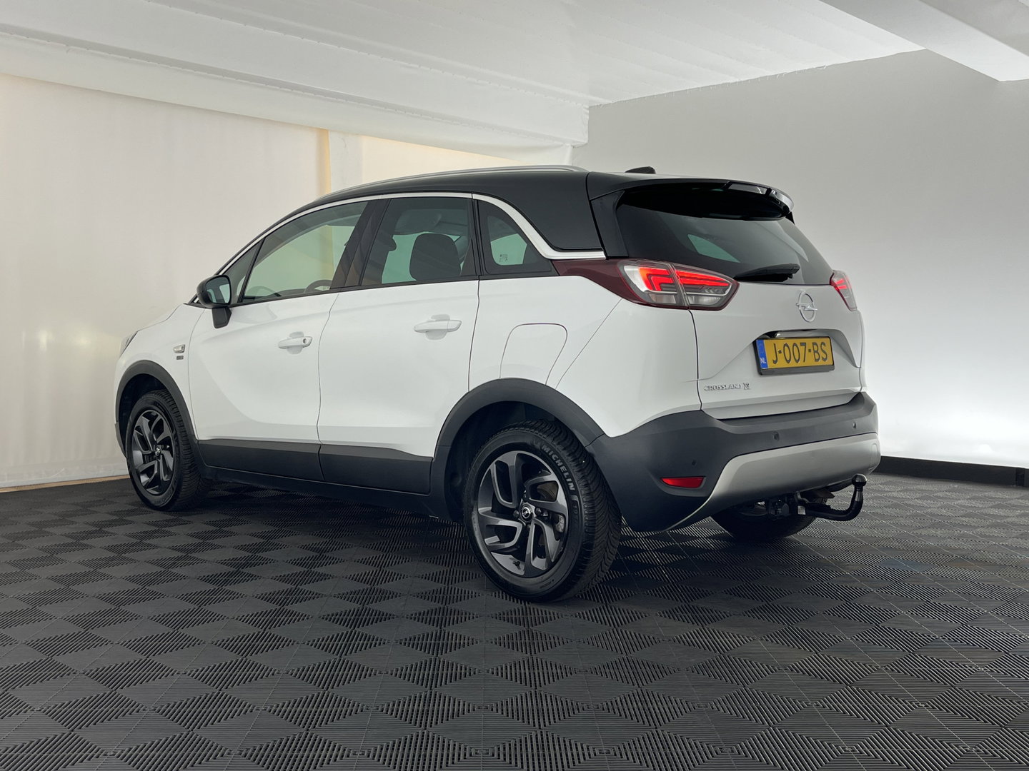 Opel Crossland X 1.2 Turbo 120 Jaar Edition Aut. *FULL-LED | NAVI-FULLMAP | CAMERA | PRIVACY-GLASS | COMFORT-SEATS | ECC | PDC | CRUISE | 16''ALU | TOWBAR*