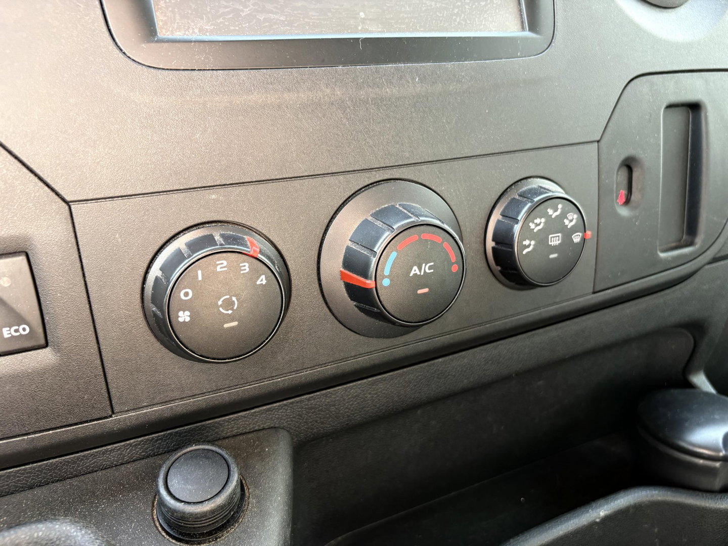 Renault Master 2.3 dCi L3H3 | MARGE | CAMERA | ZEER NETTE BUS | LAADRUIMTE BEKLEED | 2X schuifdeur