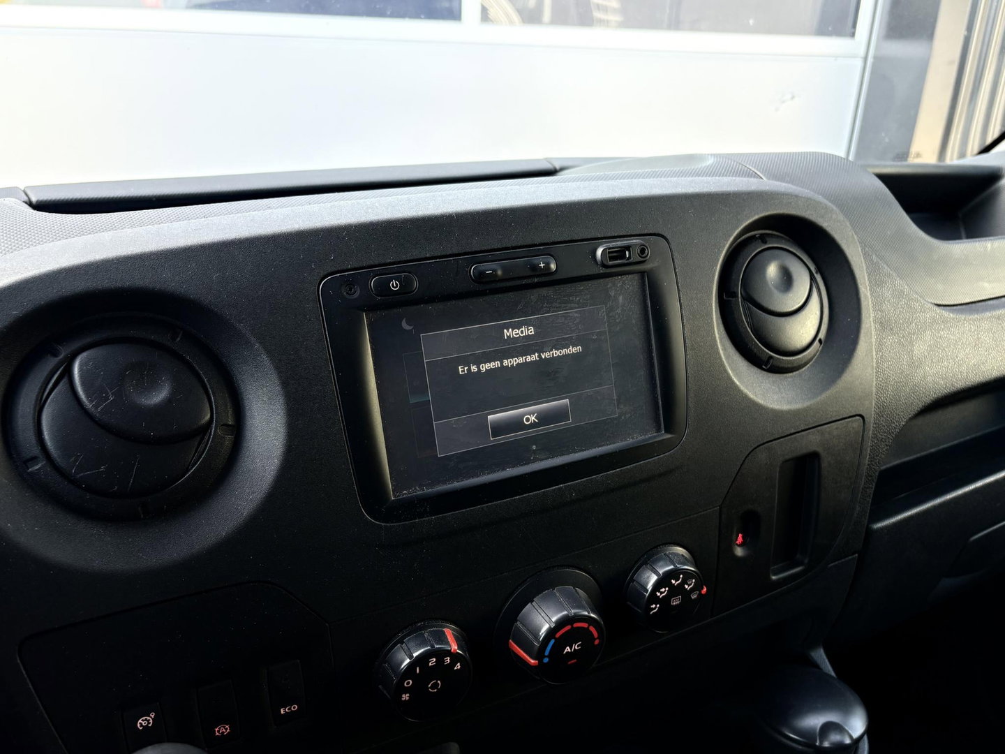 Renault Master 2.3 dCi L3H3 | MARGE | CAMERA | ZEER NETTE BUS | LAADRUIMTE BEKLEED | 2X schuifdeur
