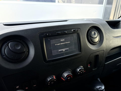 Renault Master 2.3 dCi L3H3 | MARGE | CAMERA | ZEER NETTE BUS | LAADRUIMTE BEKLEED | 2X schuifdeur