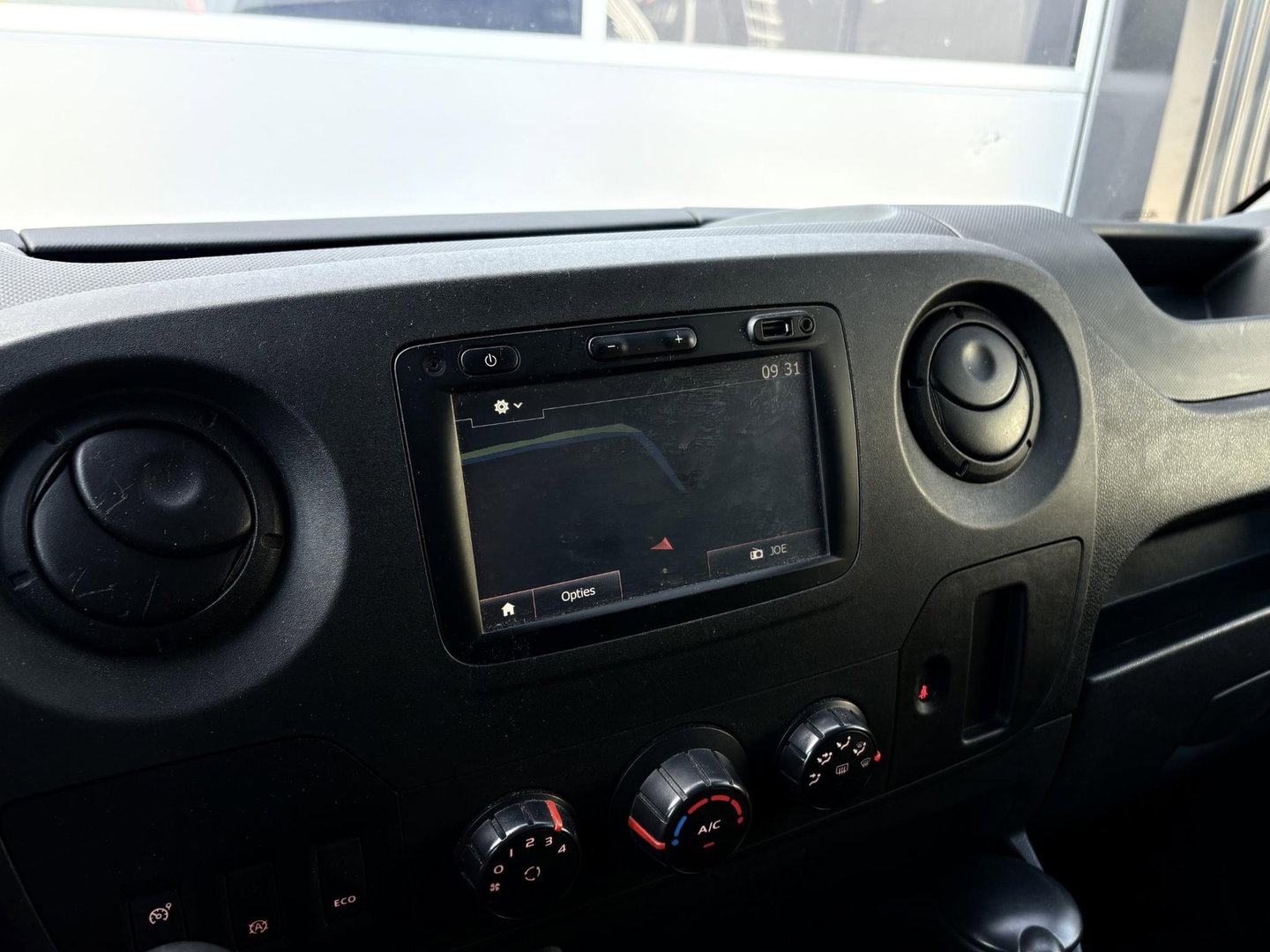 Renault Master 2.3 dCi L3H3 | MARGE | CAMERA | ZEER NETTE BUS | LAADRUIMTE BEKLEED | 2X schuifdeur