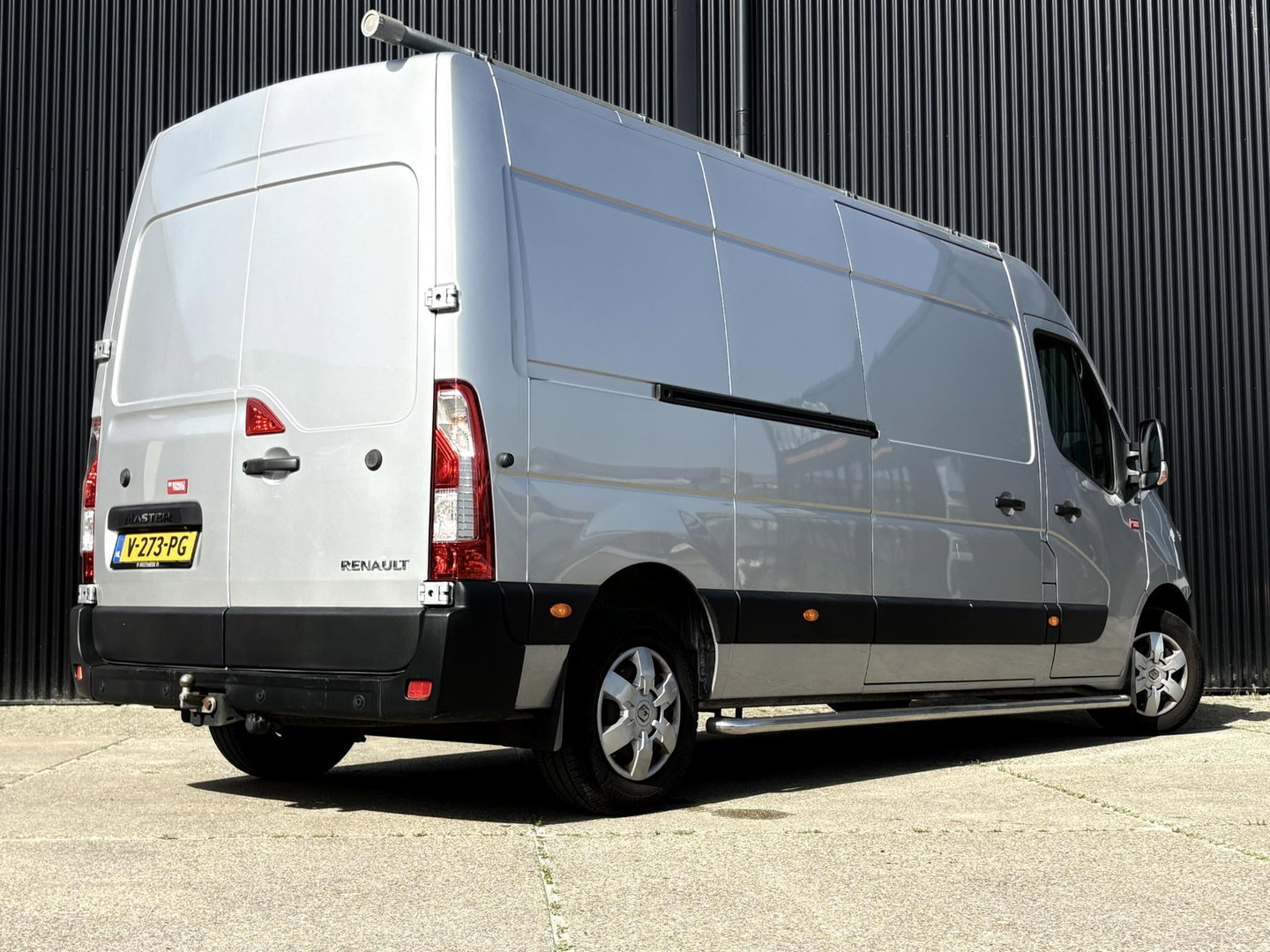 Renault Master 2.3 dCi L3H3 | MARGE | CAMERA | ZEER NETTE BUS | LAADRUIMTE BEKLEED | 2X schuifdeur