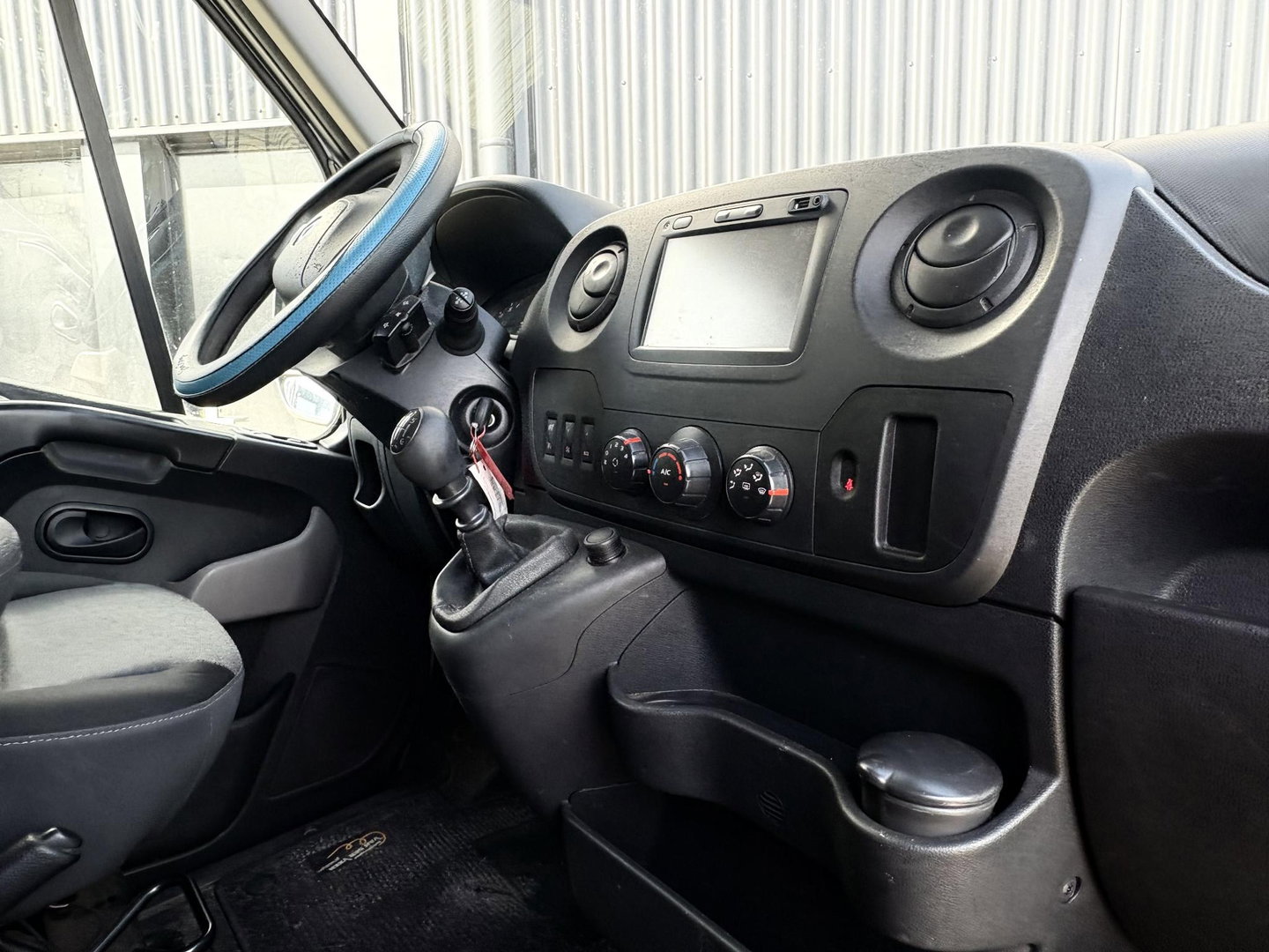 Renault Master 2.3 dCi L3H3 | MARGE | CAMERA | ZEER NETTE BUS | LAADRUIMTE BEKLEED | 2X schuifdeur