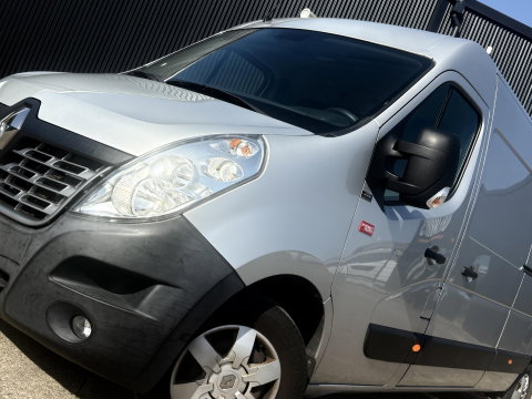 Renault Master 2.3 dCi L3H3 | MARGE | CAMERA | ZEER NETTE BUS | LAADRUIMTE BEKLEED | 2X schuifdeur