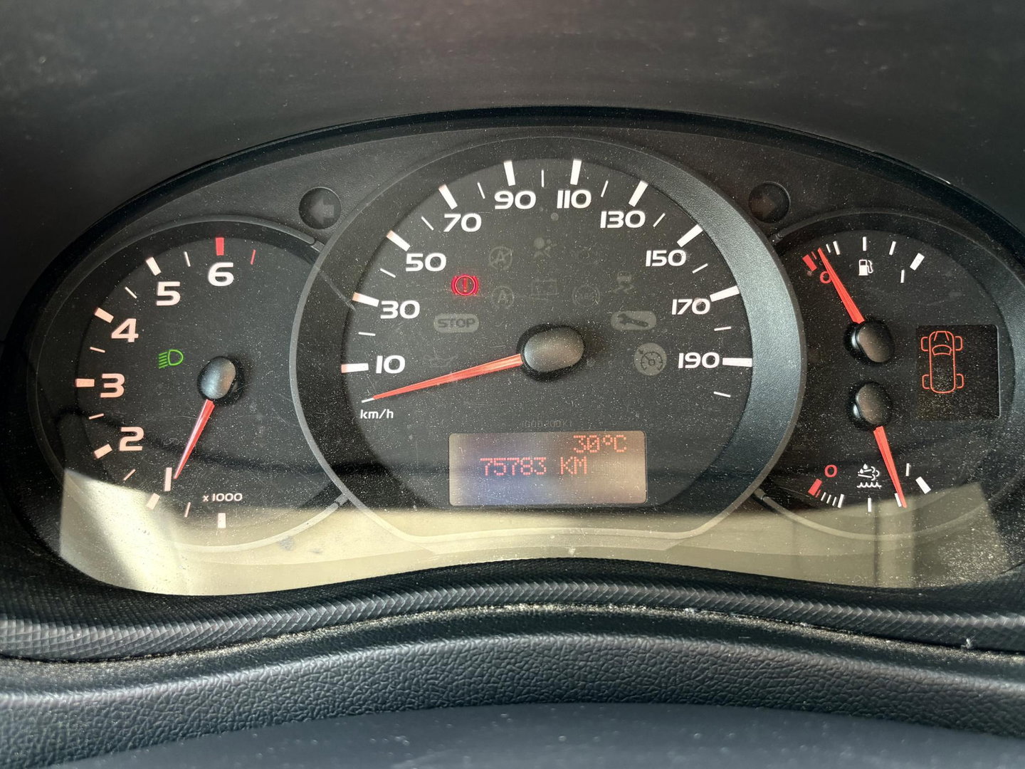 Renault Master 2.3 dCi L3H3 | MARGE | CAMERA | ZEER NETTE BUS | LAADRUIMTE BEKLEED | 2X schuifdeur