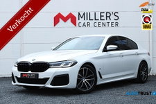 BMW 5 Serie - 520i M-SPORT Laser Memory Camera Sfeerverlichting Leder