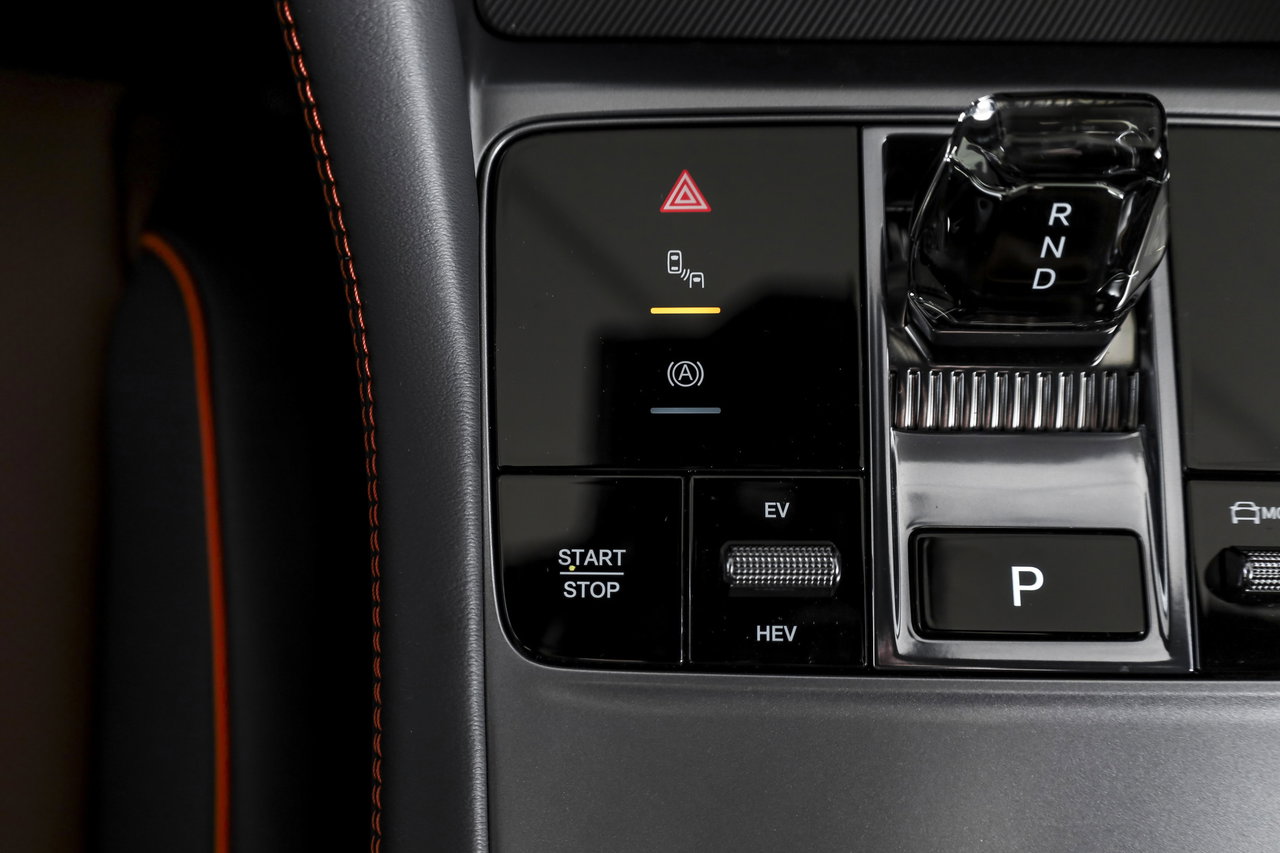 BYD SEAL U