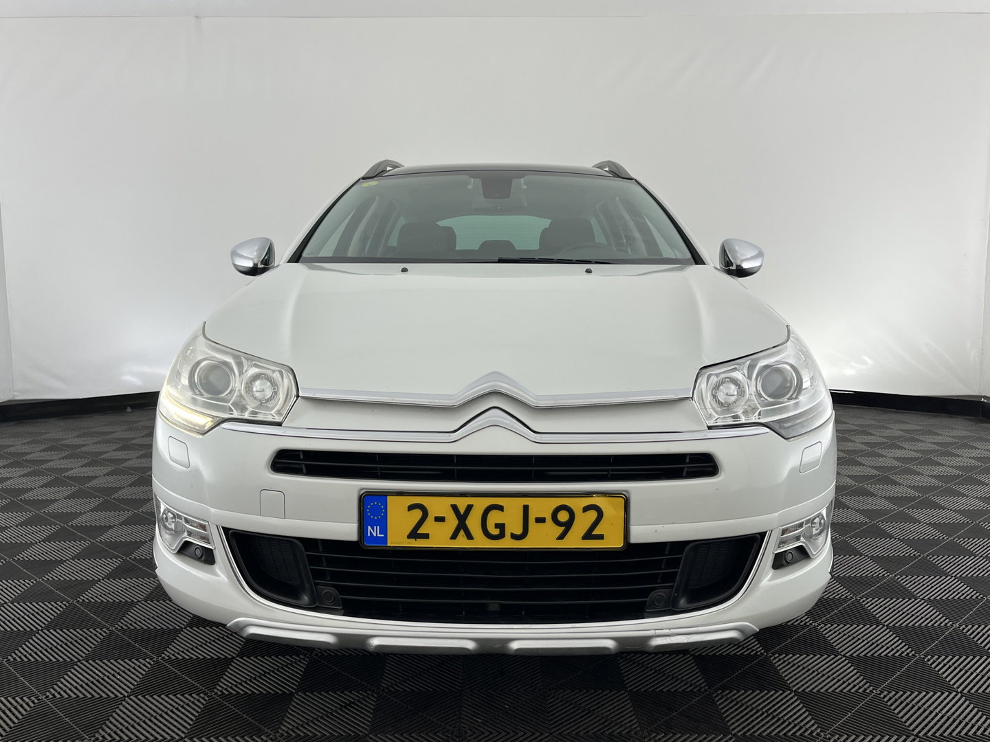 Citroën C5 CrossTourer 2.2 HDi Exclusive Aut. *PANO | LEATHER | XENON | MEMORY-PACK | CAMERA | JBL-SOUND | NAVI-FULLMAP | COMFORTSEATS | PRIVACY-GLASS | ECC | PDC | CRUISE | TOWBAR | 18''ALU*